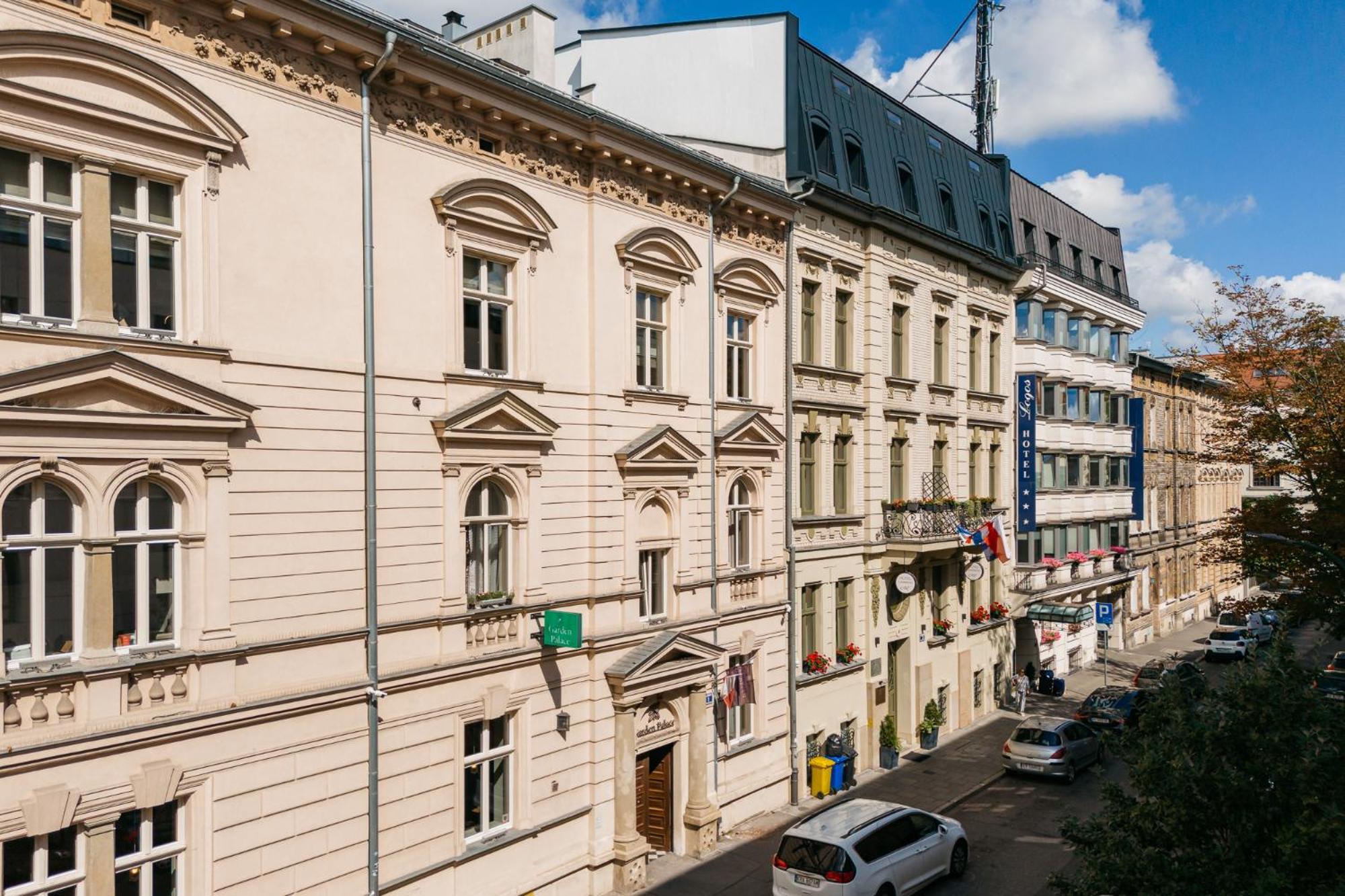 Garden - Loftaffair Collection Apartment Krasków Exterior foto